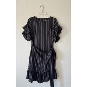 Supply & Demand Striped Dress Women’s Size 2 Faux Wrap Ruffle Trim Sleeve Preppy